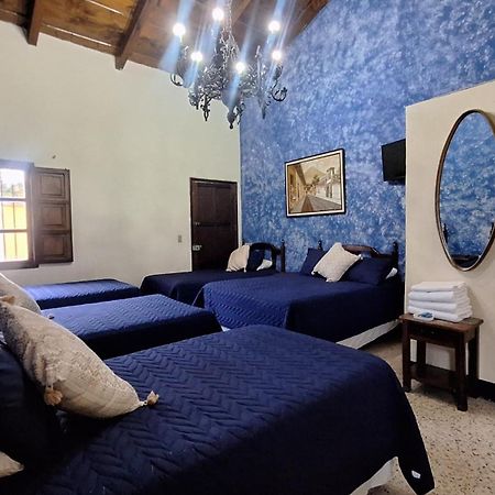 Hotel Posada San Miguel Antigua Bagian luar foto