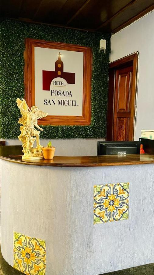 Hotel Posada San Miguel Antigua Bagian luar foto