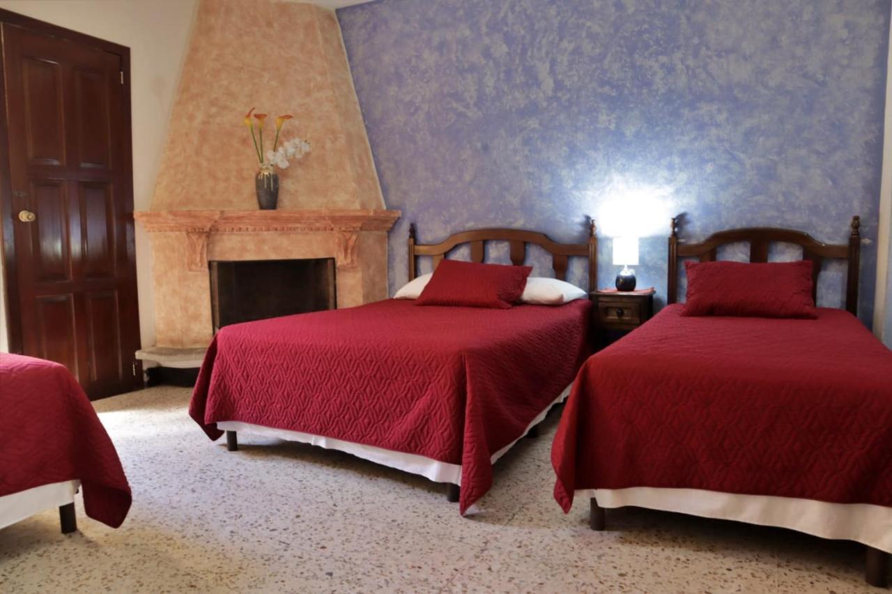 Hotel Posada San Miguel Antigua Bagian luar foto