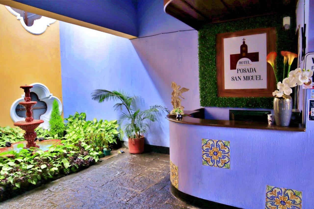 Hotel Posada San Miguel Antigua Bagian luar foto