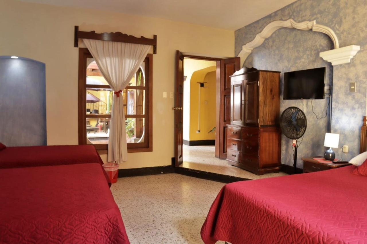 Hotel Posada San Miguel Antigua Bagian luar foto